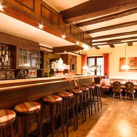 Hotel- Restaurant Zum Hirsch Großenlüder Bagian luar foto